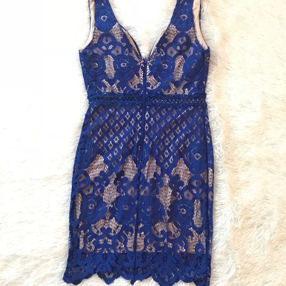 ❗️SALE❗️Nanea Blue Lace Dress - Picture 2 of 5